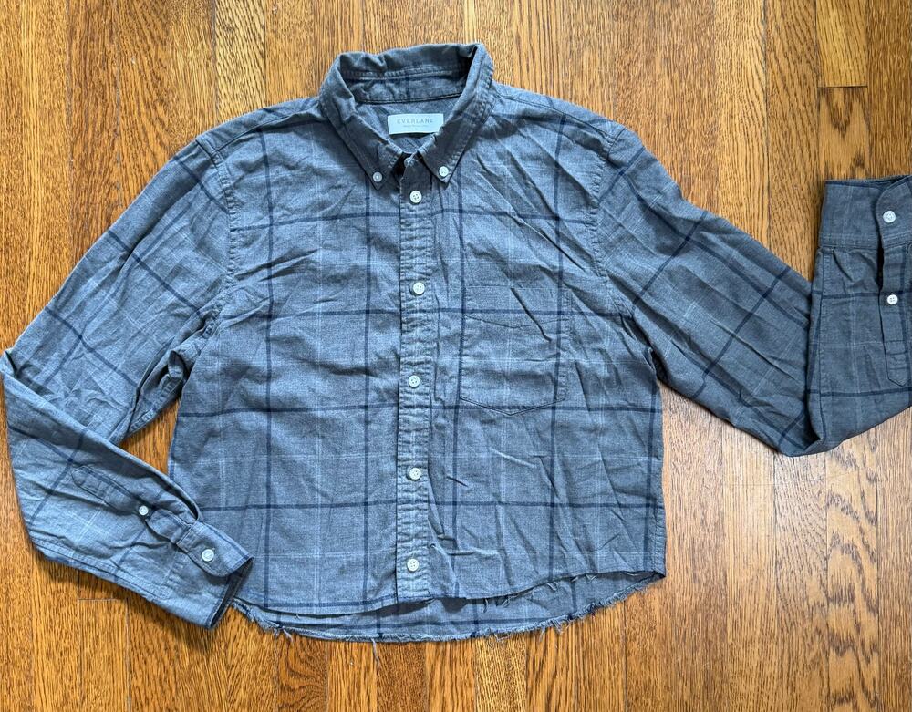 Everlane Women's Gray Plaid Cropped Button Down Shirt Size M